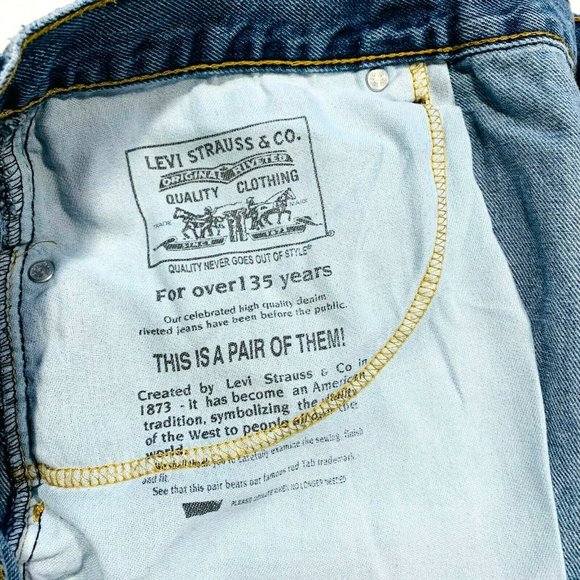 Levi's 505 Regular Fit Straight Leg Jeans Red Tab Medium Wash Denim W48xL30 NWOT - Picture 8 of 12